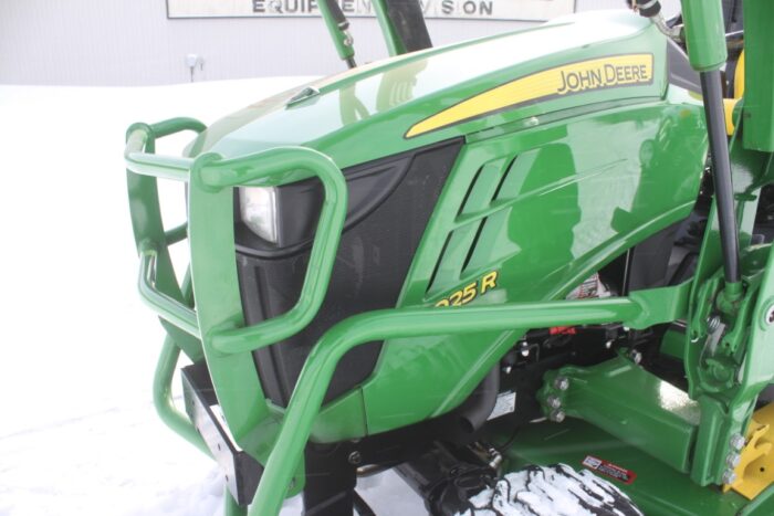 JD 1025R compact tractor, 4wd, rops, hydro, 120R loader, Autoconnect 60D mower deck - Image 15