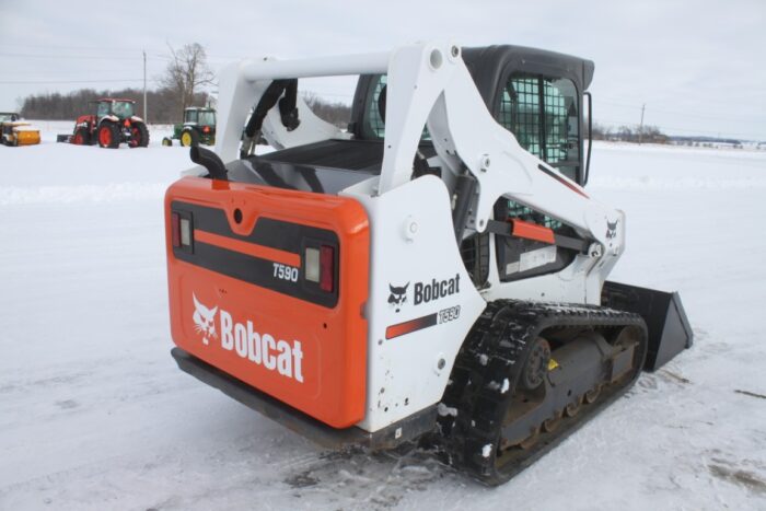 Bobcat T590 track skidsteer, cab, air, 2-speed, hydraulic coupler - Image 6