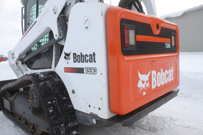 Bobcat T590 track skidsteer, cab, air, 2-speed, hydraulic coupler - Image 9