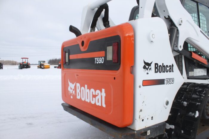 Bobcat T590 track skidsteer, cab, air, 2-speed, hydraulic coupler - Image 10