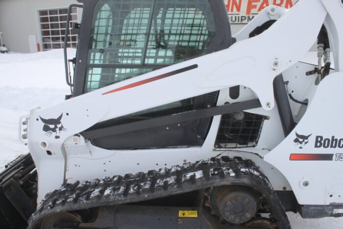 Bobcat T590 track skidsteer, cab, air, 2-speed, hydraulic coupler - Image 12