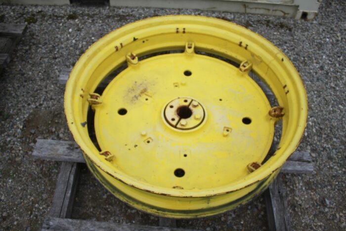 9"-42" rim to fit 12.4x42 tire, JD yellow, R&P cast centers 8" clamp, hubs 3 1/8 - Image 2