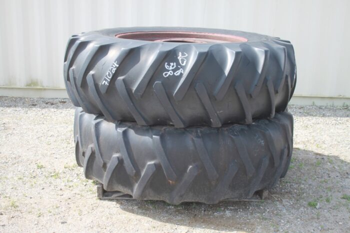 20.8-38 bias axle duals, 18"-38" rims, red, 10 bolt dual center hub, 10x13 1/4 bolt circle, 11" pilot