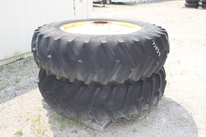 18.4x38 bias axle duals, 16"-38" rims, 9 bolt w/ NO hubs, yellow bolt circle - Image 2