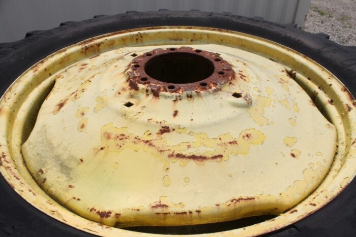 18.4x38 bias axle duals, 16"-38" rims, 9 bolt w/ NO hubs, yellow bolt circle - Image 4