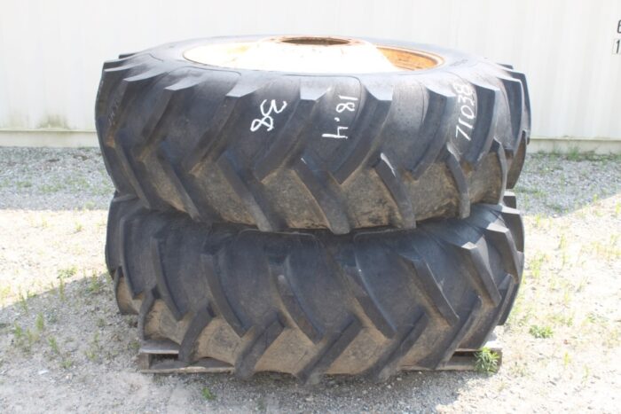 18.4-38 bias axle duals, 16"-38" rims, 10 bolt NO hubs, white bolt circle