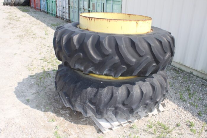 18.4x38 bias T-rail duals, 16"-38" rims, 8" band width, snap on center hub, yellow bolt circle - Image 3