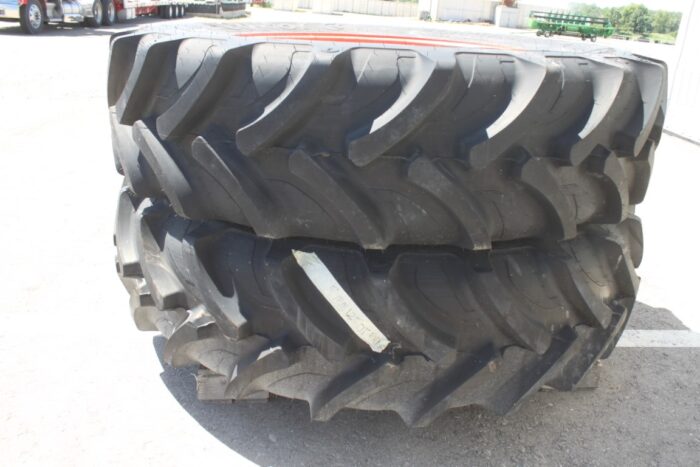 Cultor Pair of 460/85R38 tires on 8 bolt steel Kubota OEM rim, 100% tread, 6"pilot, 8" bolt circle, orange - Image 2