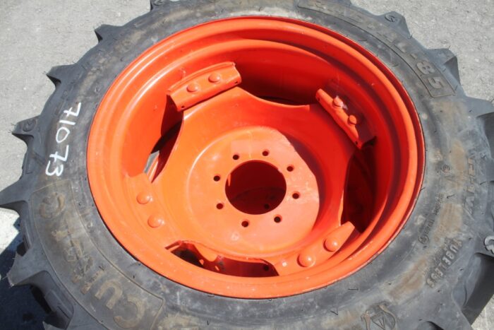 Cultor Pair of 280/85R24 tires on 8 bolt steel Kubota OEM rim, 100% tread, 6"pilot, 8" bolt circle, orange - Image 5