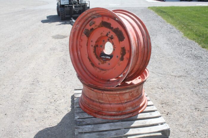 Michelin Pair of cast 15"X34" Kubota OEM rim, 6"pilot, 8" bolt circle, orange - Image 3