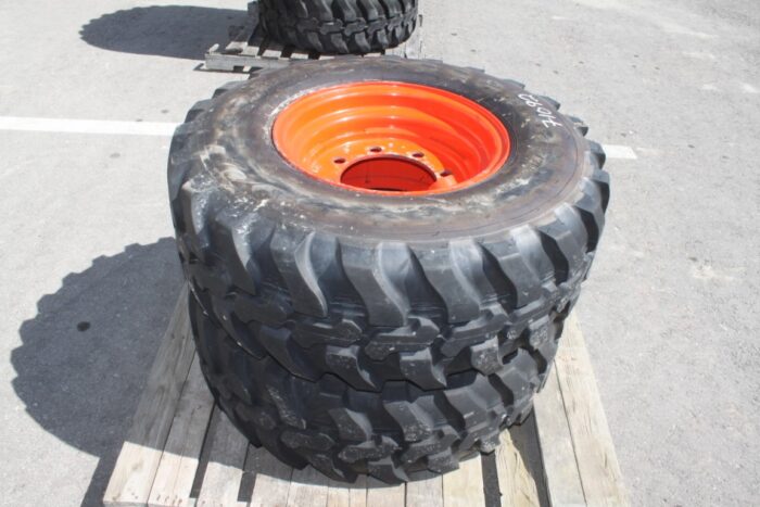 Dunlop Pair of 365/70R18 tires on 8 bolt steel Kubota OEM rim, 90% tread, 8 3/4"pilot, 10 3/4" bolt circle, orange - Image 4
