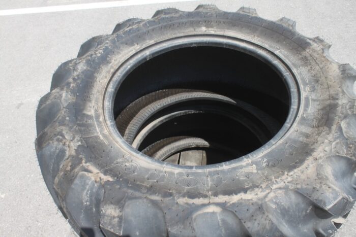Firestone set of 17.5x24 tires, 100% tread - Image 5