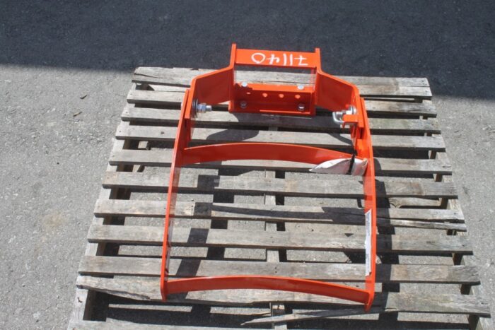 Kubota M series grill guard, model #MX2268A - Image 3