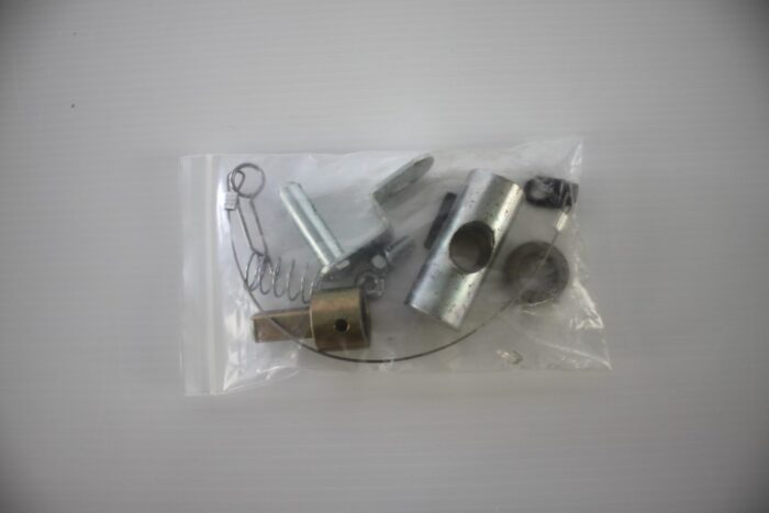 Kubota manual discharge cover for GR1600-11 and GRZIDOC-11 - Image 3