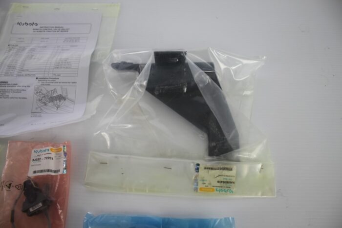 Kubota remote control valve (5th) kit for M7 series tractor - Image 7