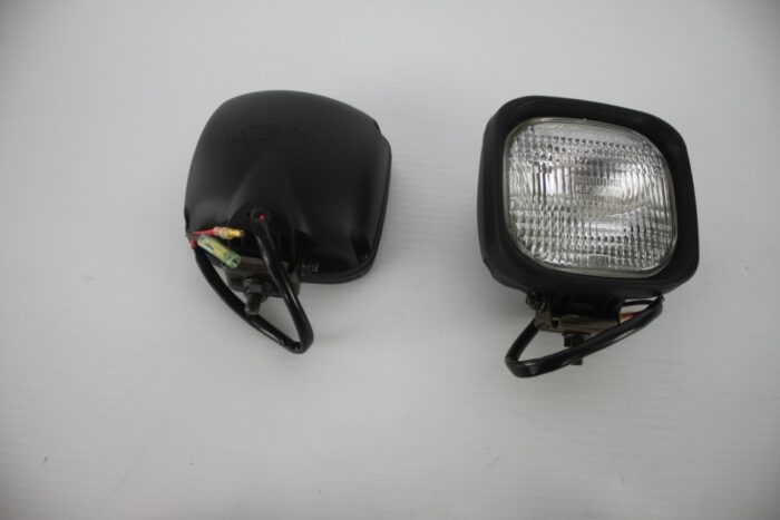 Kubota work light kit (32781-9681-0) for L39 Tractor, part number L8044 - Image 4