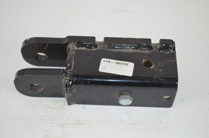 一 Pronovost Snowblower hitch, part number 110-36772