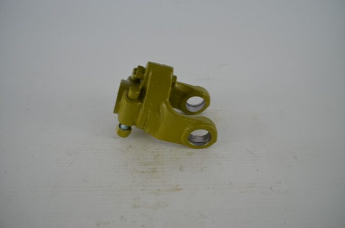 540 shear pin yoke, part number MT5SB2