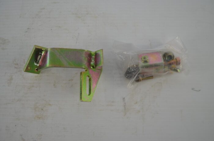 一 Kubota backup alarmkit, part number B8041 - Image 4