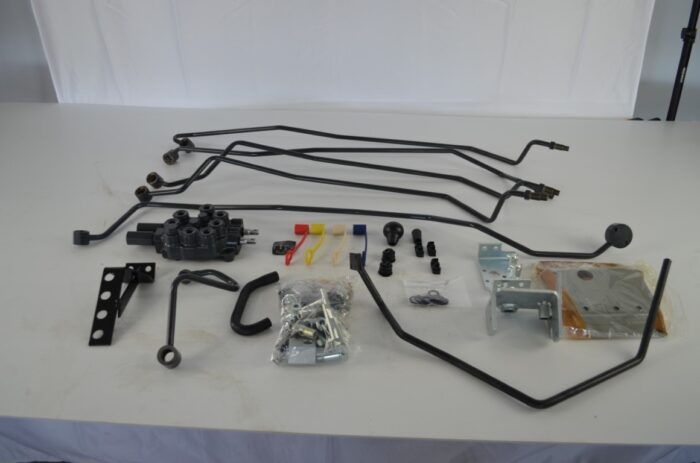 一 Kubota 2 spool valve kit for front loader CONTROL valve assembly TO FIT Kubota Tractor B2320, part number B1980