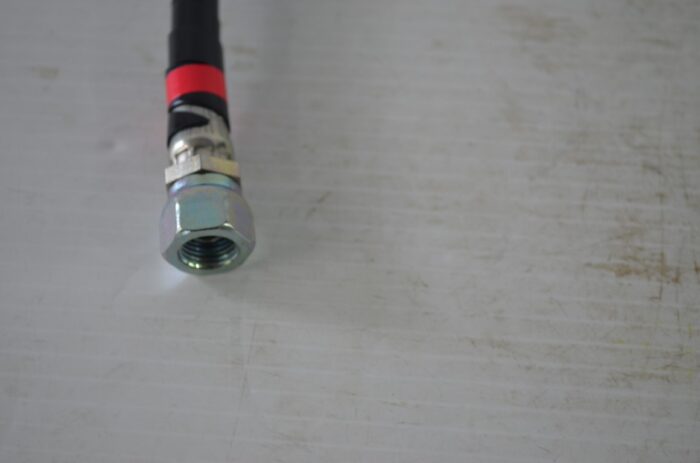 Kubota hydraulic hose, part number TD060-33552 - Image 2