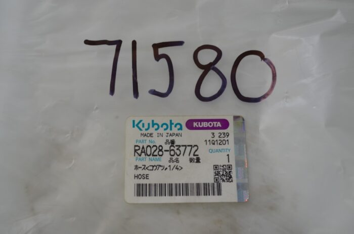 Kubota hydraulic hose, part number RA028-63772 - Image 4