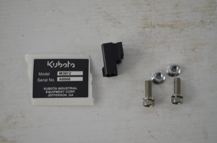一 Kubota 4th function valve kit for Kubota LM2605, part number M3872 - Image 11