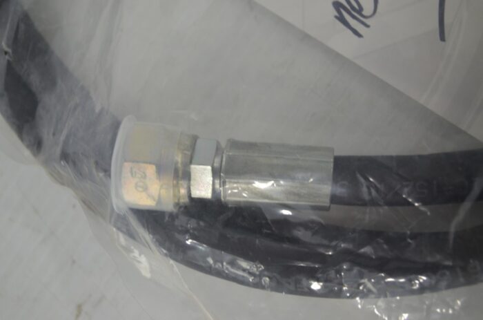 Kubota hydraulic hose, part number 7J802-66140 - Image 3