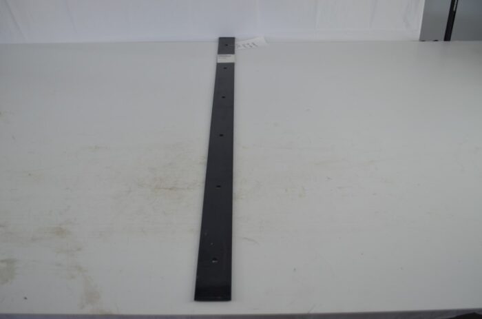 Kubota cutting egde for buckets, part number 7006003528 - Image 2