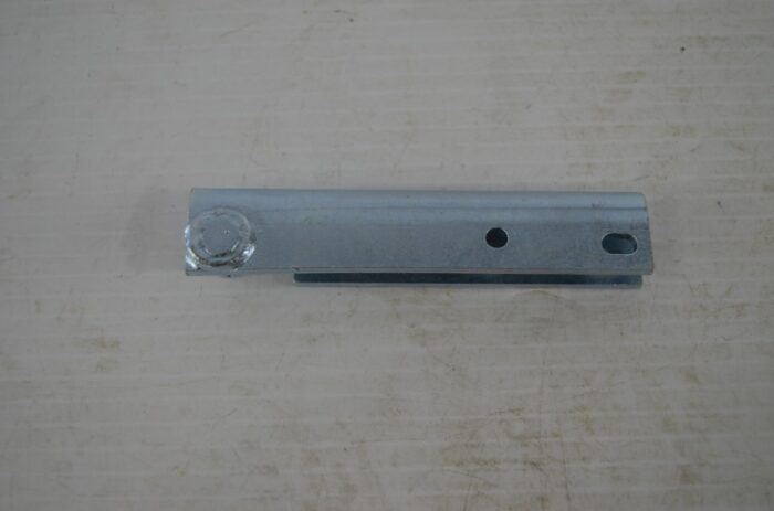 Kubota 3rd function valve bracket, part number (3C151-97110) for Kubota tractor M8560 / M9960 with rops - Image 2