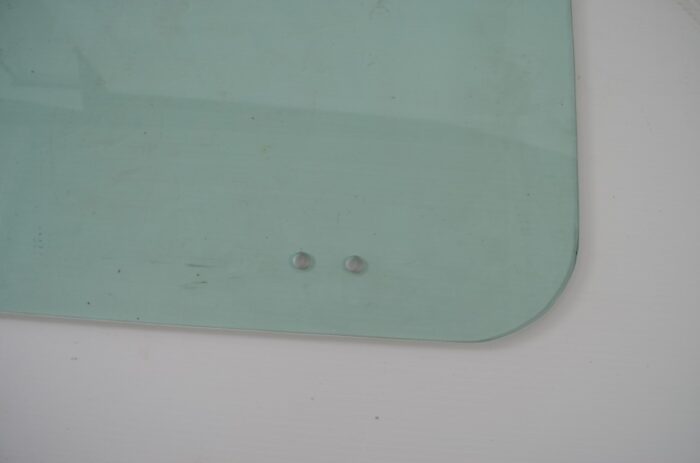 glass windshield, part number RD35894610 - Image 2