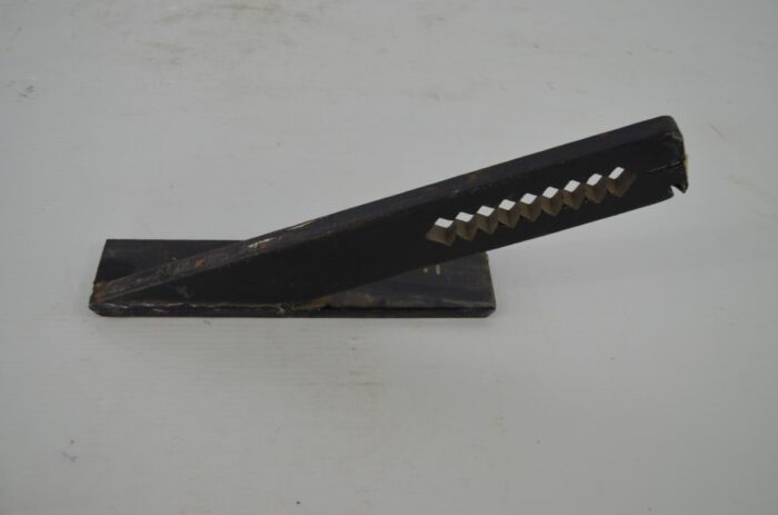 Pronovost right snowblower skid shoe, part number 110-24811 - Image 3