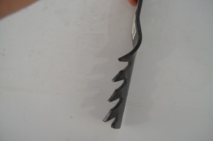 mower blade, part number 302-630 - Image 4