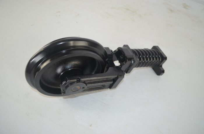 Kubota front ideler assembly, part number RB237-21309 - Image 5