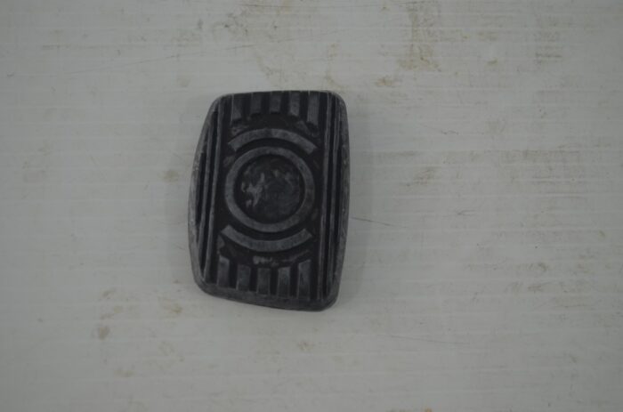 一 brake pedal cover, part number K2581-43190 - Image 3