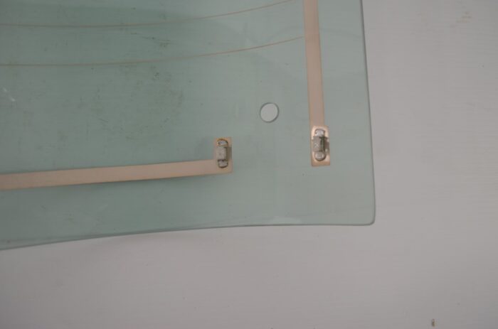 Kubota L3710-L5740 window, part number L8331 - Image 3