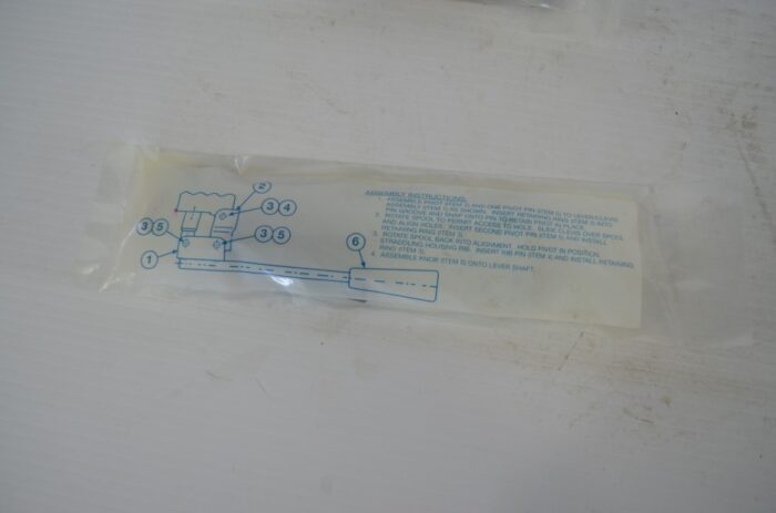 一 Kubota single spool stacking valve, part number BL 7373 - Image 4