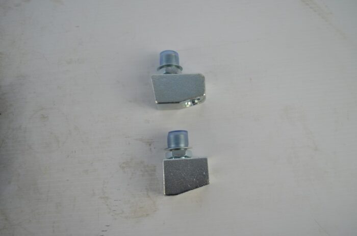 Kubota s/d valve with flow control for Kubota tractor M4N-071 / M5N-091 / M5N-111 / M5071N / M5091N / M5101N with cab, part number M8138 - Image 3