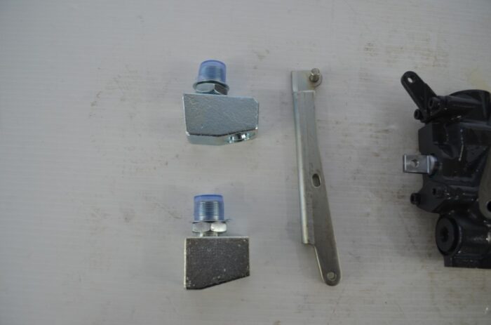 Kubota scd valve with flow control for Kubota tractor M5N-111 / M5N-091 / M4N-071 cab / /M5N-091 power krawler, part number M8136 - Image 4