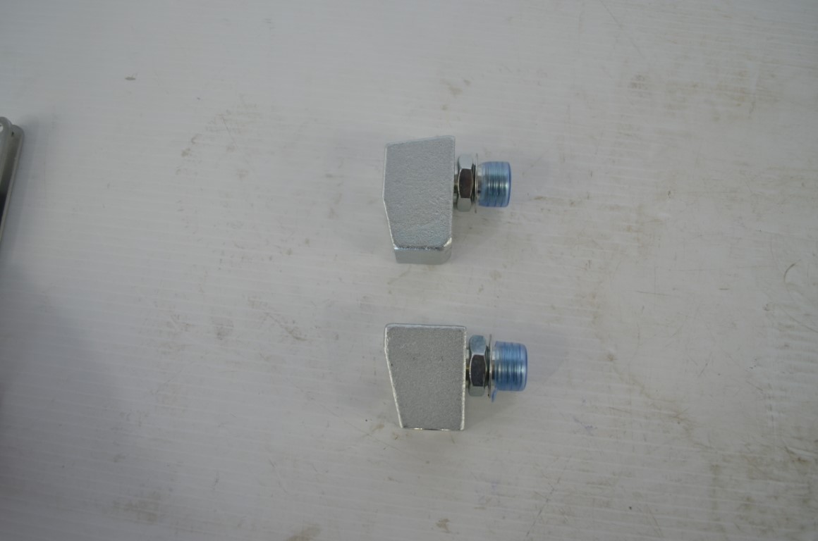 一 Kubota rear remote valve, part number M8137, (fits most Kubota M4, M5 tractors) - Image 11