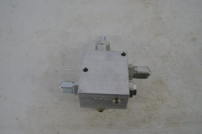 aluminum hydraulic block, part number ACU-003 - Image 3