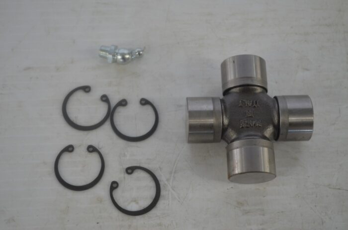 一 pto part universal joint, part number BEN20340