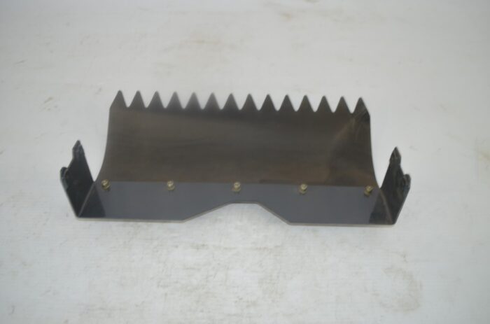 Kubota radiator guard to fit F2260, F2560? & F3060 front mowers, part number F8254 - Image 5