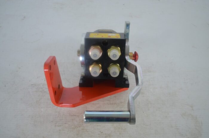 一 2 spool single point coupler, part number M1869