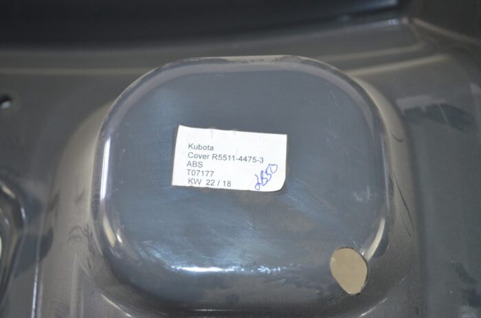 Kubota cover, part number R5S11-44755-3 - Image 6