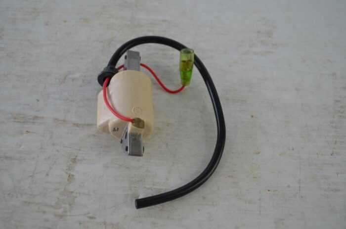 一 New ignition coil, part number 1212-67060 - Image 2