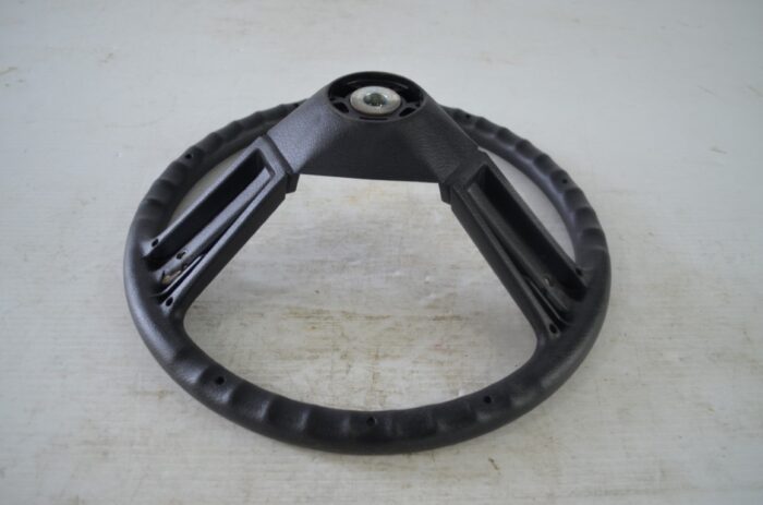一 Kubota steering wheel, part number 37410-41460 - Image 3