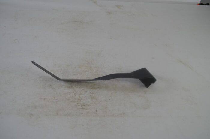 一 right hand fender cover, part number 3y205-87780