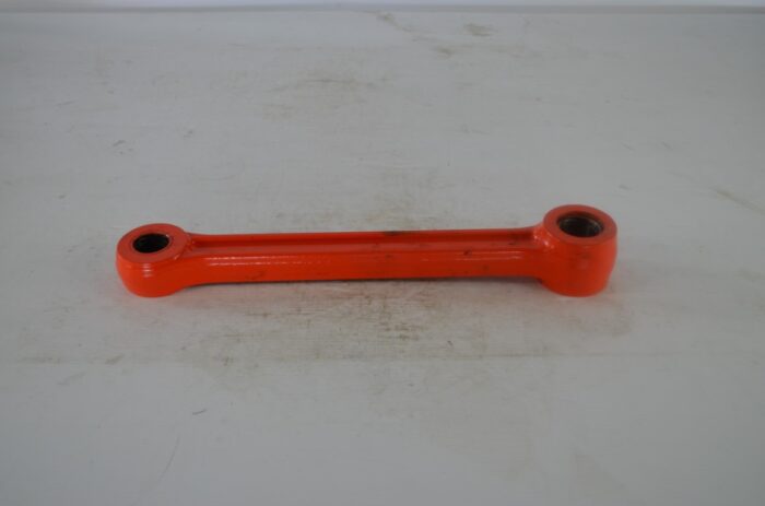 一 Kubota link assembly for excavator, part number R2501-71240