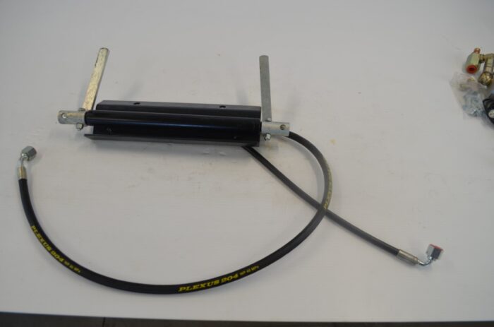 hydraulic Qt for loader, part number M115 - Image 5